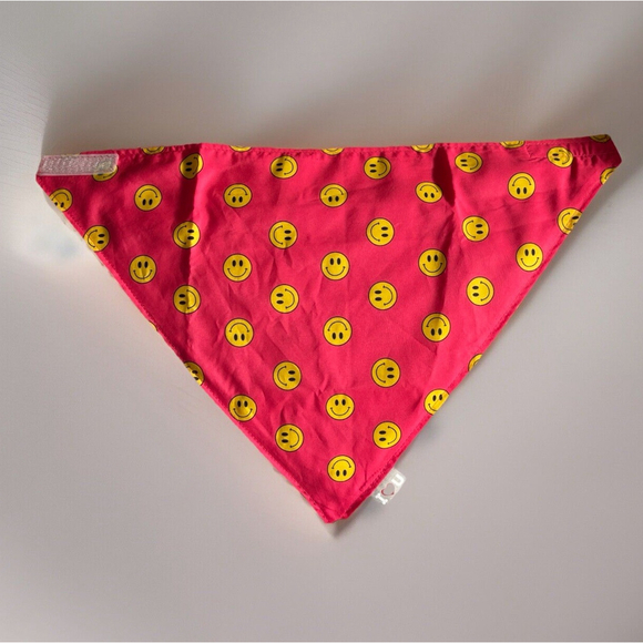 I❤️U Other - Pet Smiley Face Bandanna Med/Large•hook & Loop Closure• Hot Pink
